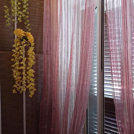 Guest house Marielle Maison Red/grey Santo Stefano di Camastra