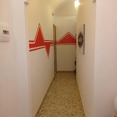 Marielle Maison Red/grey * Santo Stefano di Camastra
